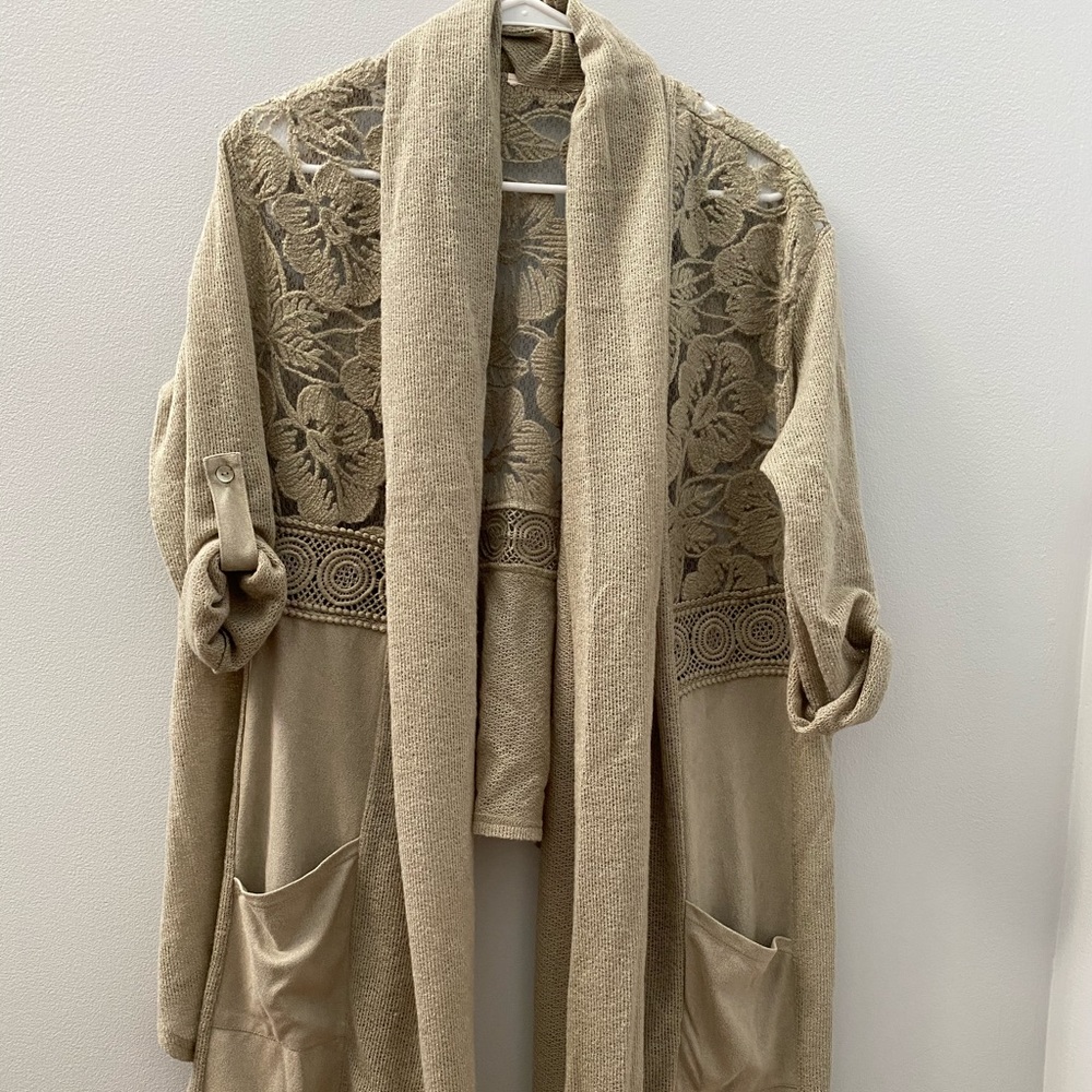LaBellum Topper